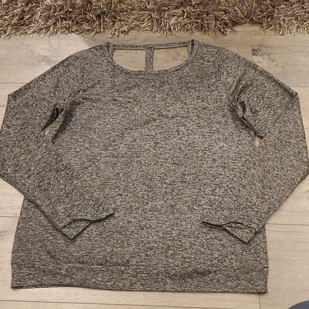 XL Womens Athletic Shirt 